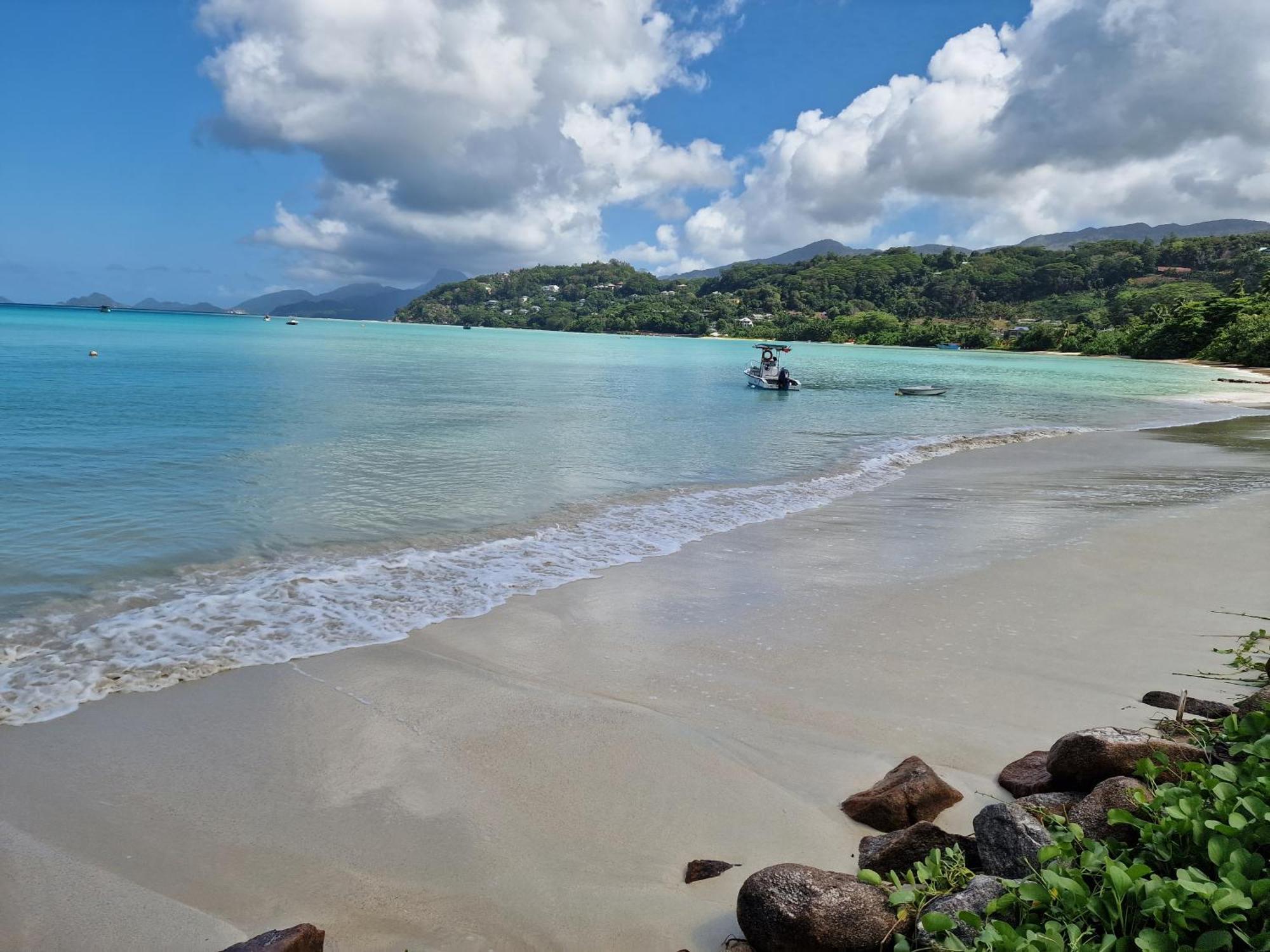 A Peace In Paradise Anse Royale Ngoại thất bức ảnh
